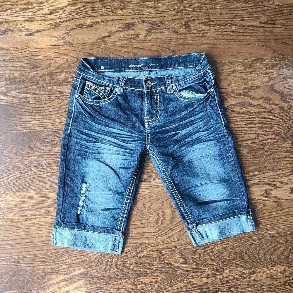 Touch one denim shorts junior sz.9/10 with embellishments pockets